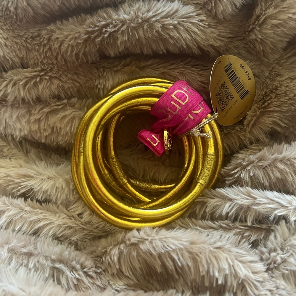 Gold budha girl bangles never worn